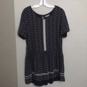 Tucker and Tate cute navy top